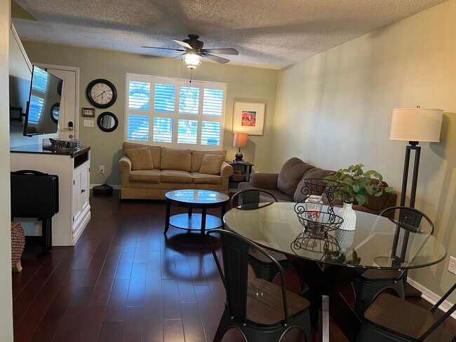 Photo - 105 Rio Del Mar St Unit A