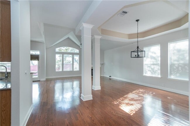 Photo - 2611 Salerno Pl