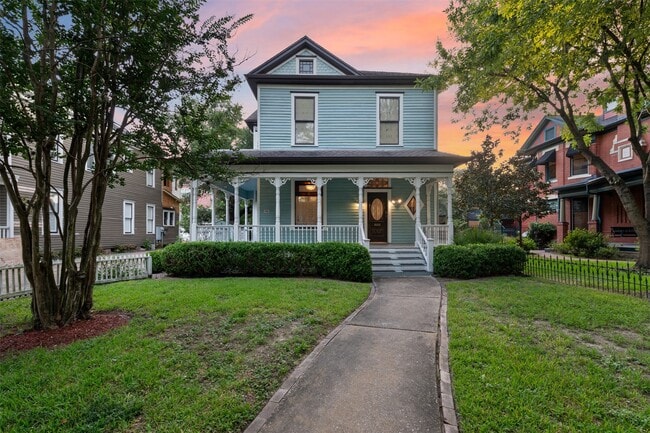 Photo - 1007 Heights Blvd