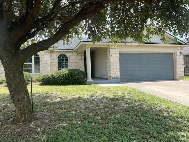 Building Photo - 10017 Barton Creek Dr Rental