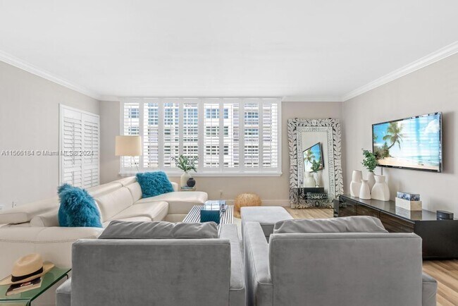 5401 Collins Ave Unit 343