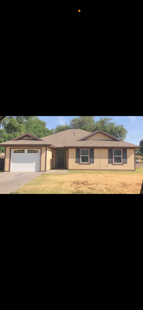 4 bed 2 bath 1 car garage on Flint Avenue! - 4 bed 2 bath 1 car garage on Flint Avenue! House