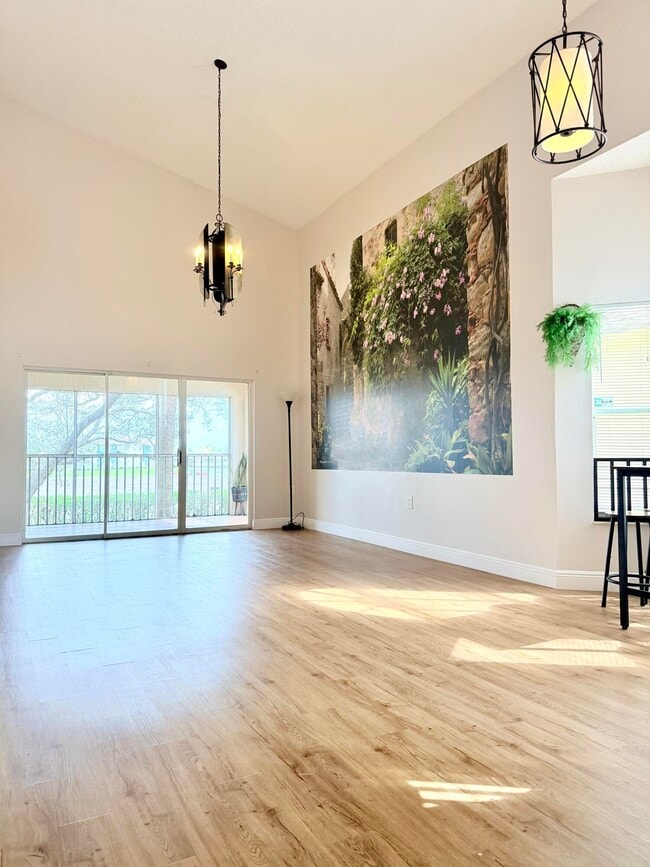 Photo - 13206 Glenmoor Dr