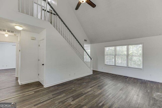Photo - 932 Clayton St