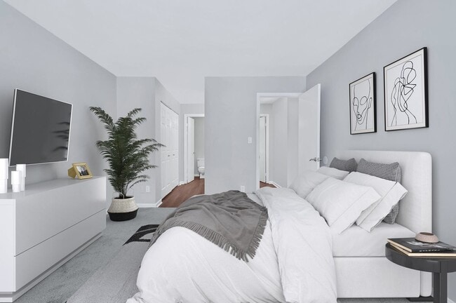 Photo - Waterside at Reston