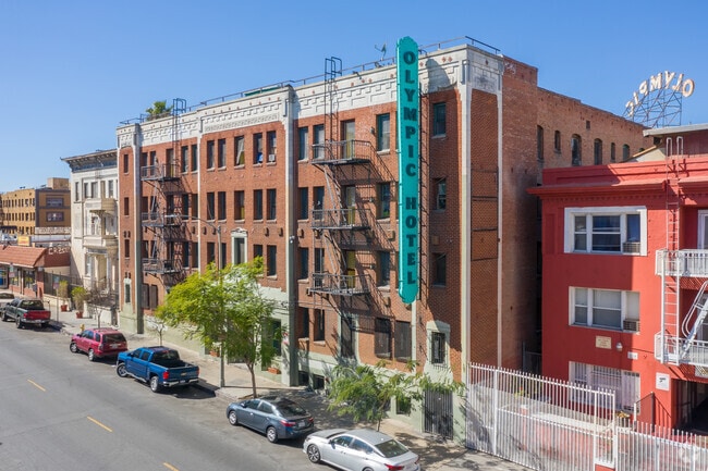 Building Photo - Olympic Hotel