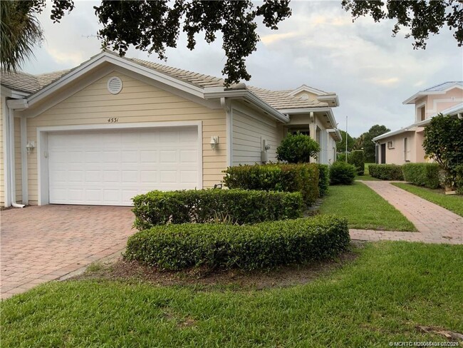 Building Photo - 4531 SE Bridgetown Ct