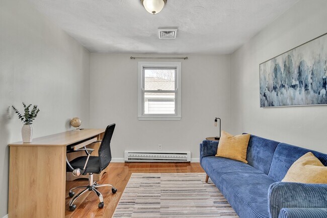 Photo - 74-76-76 Dunboy St Unidad 2