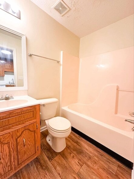 Photo - 100 Ballygar St Unit M