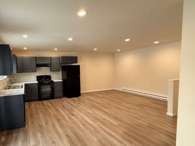 Photo - 300/302 Brock Ave