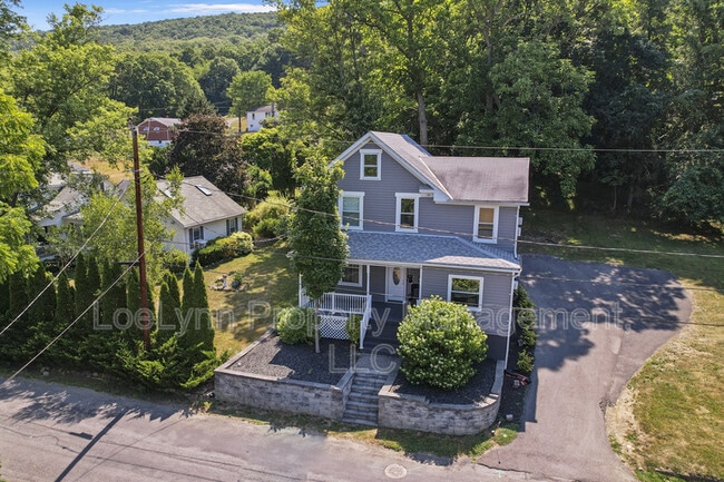 Photo - 505 B St Unit 1