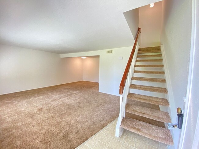 Photo - Beautiful 4BR/2.5BA Condo in Tanglewood!!!