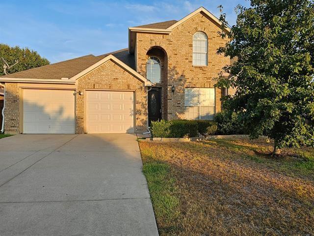 Photo - 215 Lairds Dr