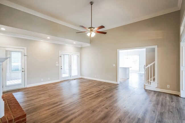 Photo - 2802 Crazy Horse Ct