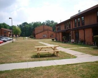 Photo - Evergreen Arbors Apartments