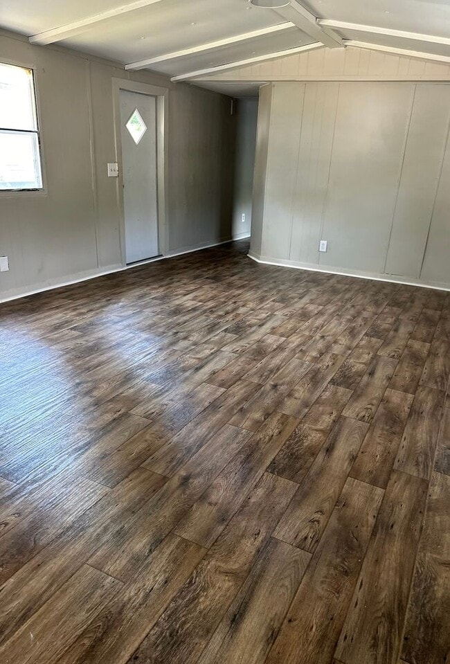 Photo - $850 a month. 2 bedrooms, 1 bath. Call 803-537-0185. Newly renovated in Spartanburg. No pets.