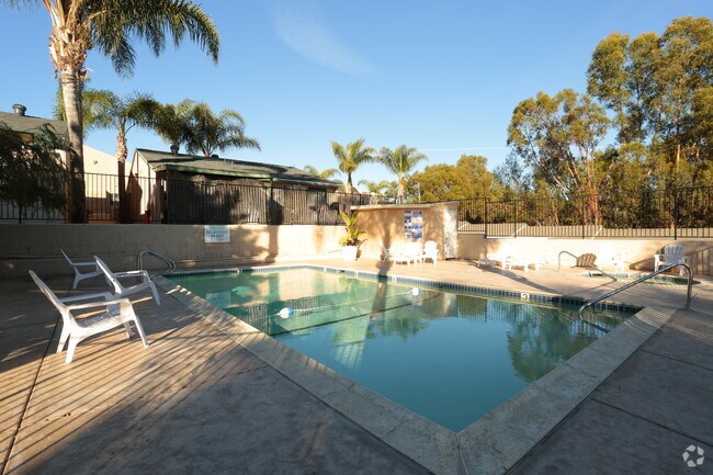 Photo - Grapevine Apartments