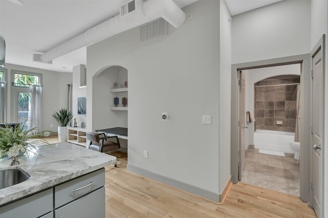 Photo - 1901 Post Oak Blvd Unit 4108