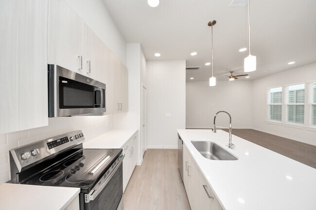 Photo - 22019 Ferguson Mdw Ln