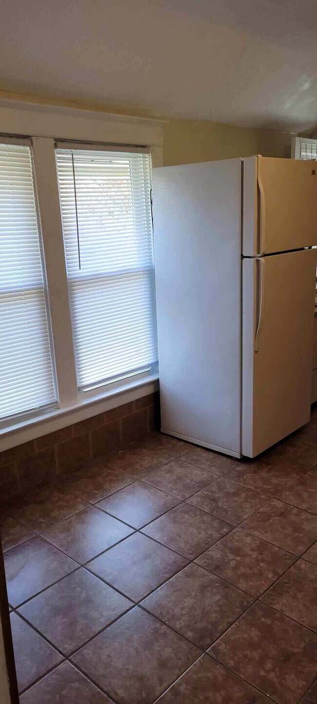 Kitchen - 4530 21st Ave Unit upper