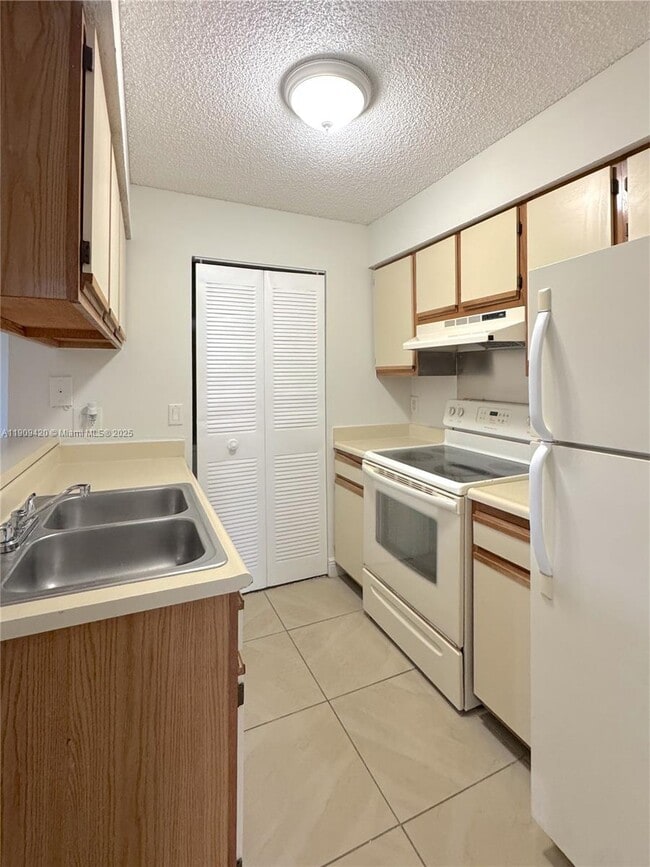 Photo - 1239 SW 46th Ave Unit 914