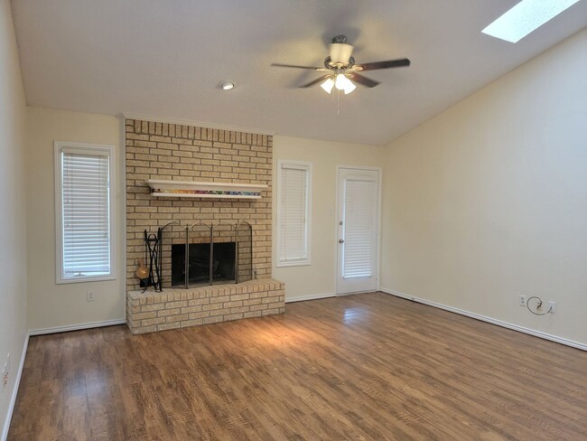 Photo - Awesome 3/2/2 in Southwest Lubbock