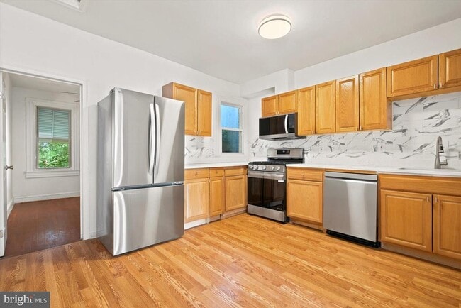 Building Photo - 3146 Remington Ave Unit 2
