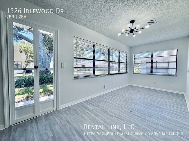 Photo - 1326 Idlewood Dr