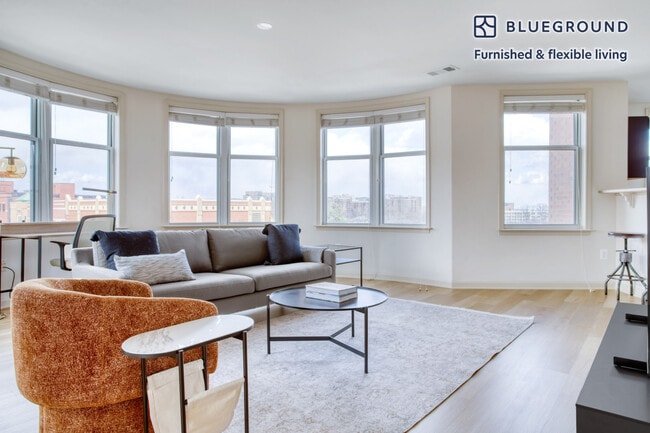 Photo - 925 N Garfield St Unit FL5-ID492