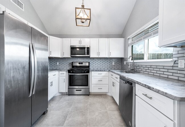 Photo - 20502 Cocoplum Dr Casa