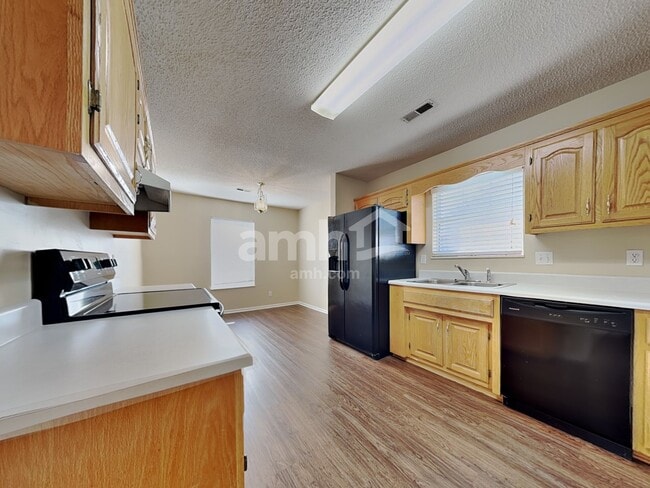 2306 Sir Edward Ln
