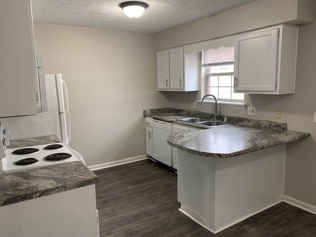 Photo - 1066 Brandy Ln