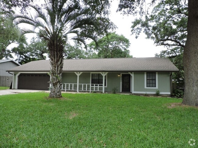 Building Photo - Great Northeast location! Rental