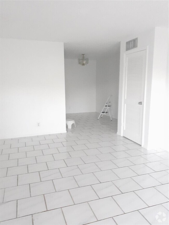 Building Photo - 11374 Royal Palm Blvd Unit 11374 Rental