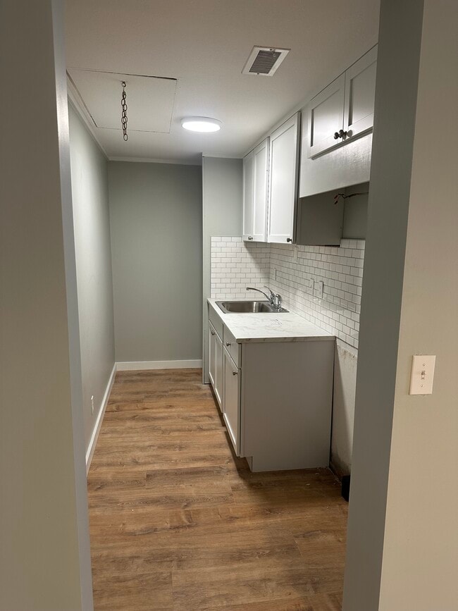 1 Bedroom - Remodeled