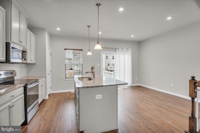 Photo - 2 Kohlmyer Dr