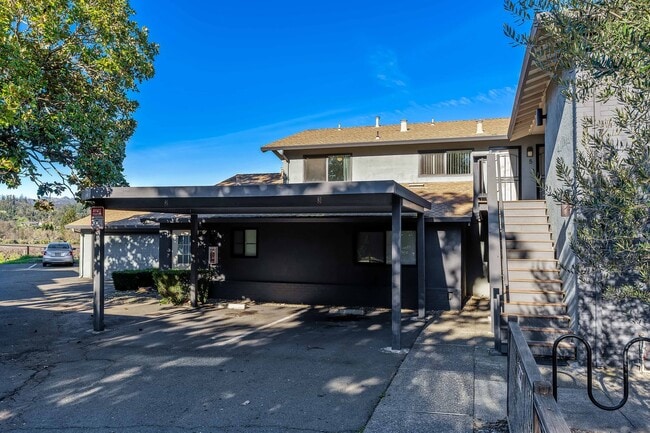 Building Photo - 1356 Monte Vista Ave Unit 4