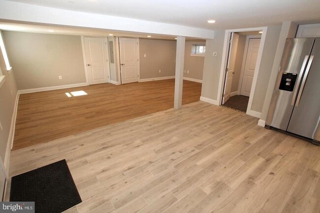 Building Photo - 538 Durham Rd