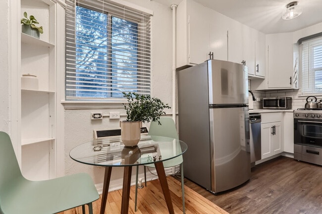 Photo - 1666 Detroit St Unidad ID1026258P