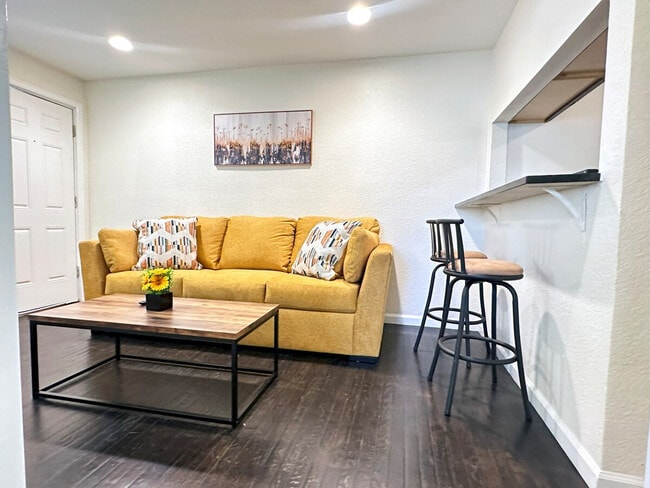 Photo - 1430 Pierce St Unit ID1341155P