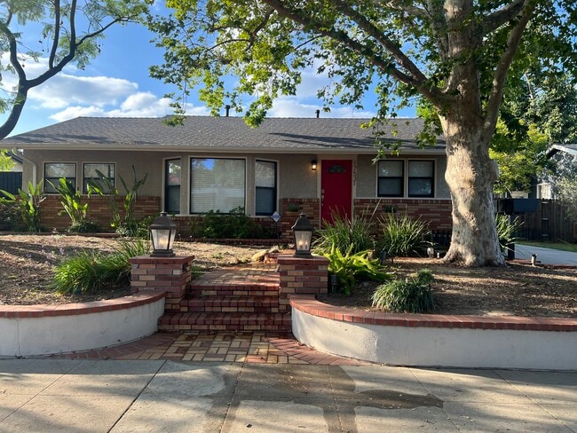 Building Photo - 17531 Tribune St