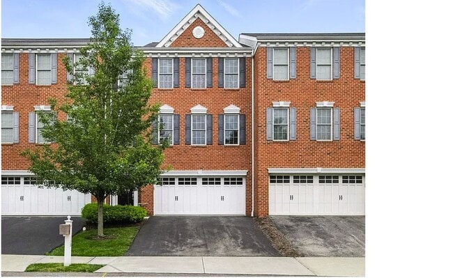 Building Photo - 337 Marshall Heights Dr Rental