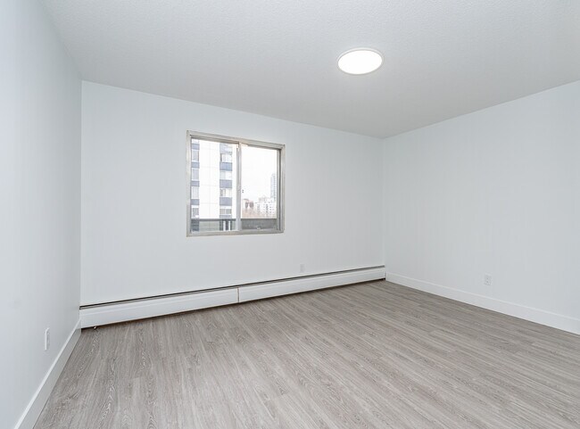 Bedroom - Lancaster Tower