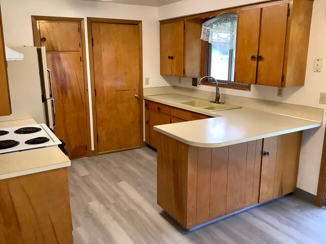 Photo - 509 29th Ave SE