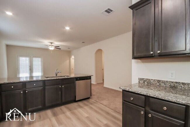 10458 Sweetwater Creek Dr