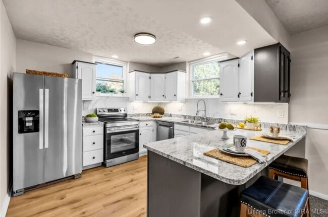 Photo - 613 Cherokee Dr