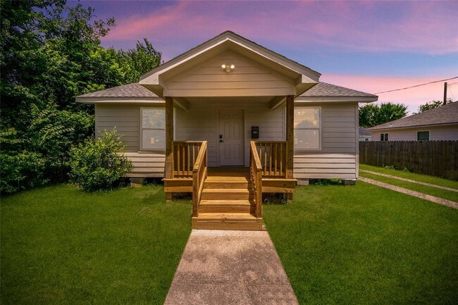 Building Photo - 2804 Bringhurst St Rental