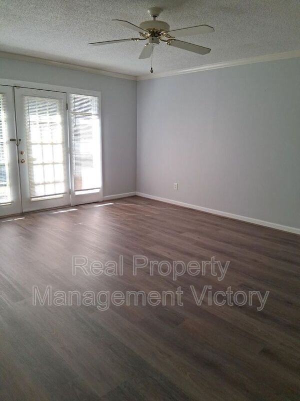 Photo - 3439 Wildewood Dr