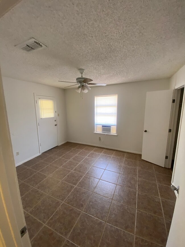 Photo - 111 Ramada Ave