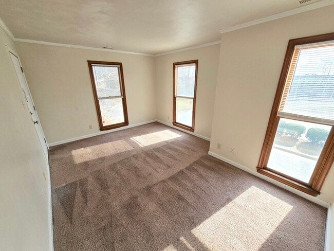 Photo - 2-STORY CONDO IN HEART OF PORTSMOUTH! 2 BED/2 BATH! Unidad 957